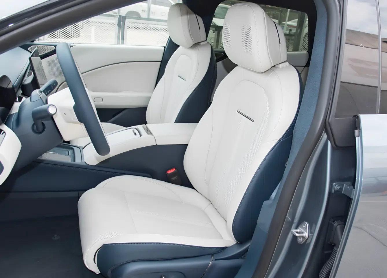 Zeekr 007 interior 6